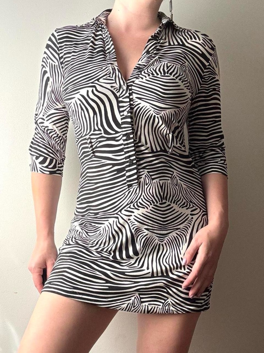 2010’s Merona black and white zebra stripe print stretchy mini shirt dress
